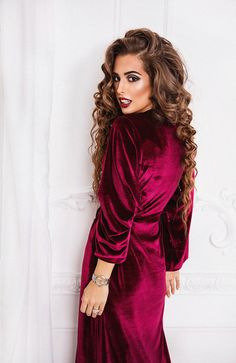 Red Velvet Maternity Dress, Burgundy Velvet Dress Long Sleeve Korean, Fitted Velvet Midi Dress With V-neck, Velour Dress H&m