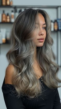 25 Silver Hair Color Ideas for a Modern and Chic Style Silver And Brown Hair, 2024 Brown, Metallic Hair Color, Grey Blending, Haircuts For Girls, Hair Aesthetics, Summer Hair Trends, Multi Colored Hair, Silver Hair Color