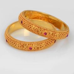 Gold Bangles Indian, Gold Bangles For Women, Gold Bangle Set, Jewelry Bracelets Gold, Gold Bride Jewelry, Bangles Jewelry Designs