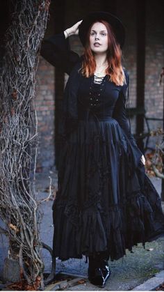 Dark Mori Fashion, Dark Dresses, Darkly Inclined, Dark Beauty Fashion, Strega Fashion, Boho Goth, Dark Mori, Mori Fashion