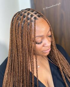 Braided Brown Hairstyles, Off Black Braids, Styles Of Box Braids, Sandy Brown Knotless Braids, Golden Brown Knotless Braids, Knotless Box Braids Twisting, Protective Knotless Braids, Not Less Braids Hairstyles, Black And Brown Ombre Knotless Braids