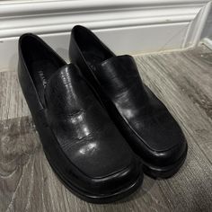 Black leather Franco Sarto loafers Franco Sarto Loafers, Women's Loafers, Franco Sarto, Loafers For Women, Black Leather, Loafers, Women Accessories, Women Shoes, Outfit Accessories