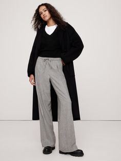 Reach for these pants when you need to strike a balance between sharp tailoring and all-day comfort.  We cut them from a refined Italian flannel fabric, adding a pull-on design so you can wear them high-rise or lower on the hips.  Wide leg fit: Mid-rise (9. 75") with a straight fit through the thigh and wide leg.  Full length.  Fabric from Italy's Manifattura Emmetex.  Pull-on design with concealed elastic waistband.  Drawstring detail.  Front and back pockets.  Unlined.  Wide leg fit: Mid-rise Drawstring Detail, Flannel Pants, Petite Shorts, Flannel Fabric, Bottom Clothes, Charcoal Gray, Bottoms Pants, Charcoal Grey, Banana Republic