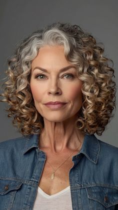 Stylish Curly Hairstyles for Women Over 50 Ideas for Tousled Curly Bob 💇 Bob Curly Hairstyles, Long Curly Layers, Side Curly Hairstyles, Blonde Highlights Curly Hair, Curly Layers, Curly Lob, Layered Curls, Highlights Curly Hair