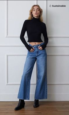 Crop Turtle Neck Outfit, Fitted Turtleneck Outfit, Turtleneck Outfit Casual, Black Turtleneck Outfits, Turtleneck And Sweatpants, Black Turtle Neck Outfit, Revamp Wardrobe, Black Turtleneck Outfit, Turtleneck Outfits