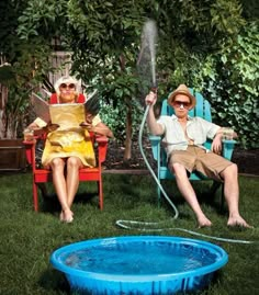 Vanity Fair Cover, Pool Funny, Creative Photoshoot Ideas, Funny Girl, Chatelaine