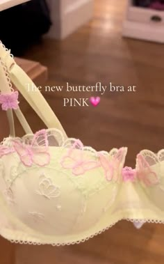 Bra With Bow, Langire Outfit Pink, Types Of Bras, Bow Bra, Pink Bras, Outfit Pink, Cute Bras, Cute Lingerie, Pink Girly Things