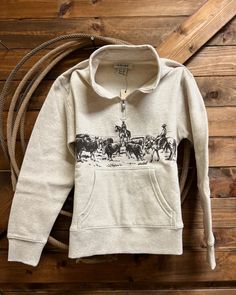 Raise your hand if you’re ready for hoodie season (even if, like us, the weather where you are, isn’t 🥵)🤠🤚 Shop some new outerwear and transition pieces in men’s, women’s & kids!�🍂 Ariat Clothing, Western Hoodies, Hoodie Season, Country Fits, Cute Hoodies, Western Sweatshirts, Country Aesthetic, Western Clothes, Clothing Wishlist