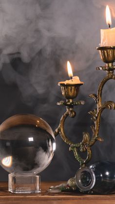 Samhain Altar 101: How to create an ancestral altar to honor passed loved ones | witchcraft rituals and magick Samhain Altar Ideas, Samhain Meals, Samhain Alter, Ancestral Altar, Shadow Witch, Honor Your Ancestors, Witchcraft Rituals, Samhain Altar, Samhain Ritual