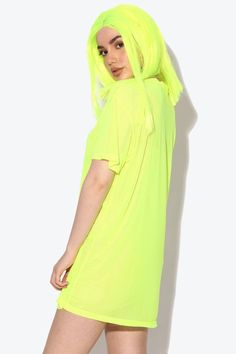 Catch eyes and turn heads this festival season in our Miami Neon Yellow Oversized Mesh T-shirt. Get summer ready with our oversized tee it’s the perfect poolside cover up during the day or add biker shorts and heels for a neon evening look. Designed in London for KARIZMAFabric: MeshLength: 77cm Gentle dry clean or gentle hand wash cold water and hang to dry. Model is 5 ft 7 and wears a size small.Please use our size guide for body measurements when purchasing, our garments run true to size. Green Summer Streetwear Tops, Oversized Summer T-shirt, Trendy Green T-shirt For Summer, Fun Short Sleeve T-shirt For Music Festival, Green Relaxed Fit T-shirt For Summer, Summer Music Festival Short Sleeve T-shirt, Green Graphic Tee For Summer, Short Sleeve T-shirt For Summer Music Festival, Trendy Summer Tops For Music Festival