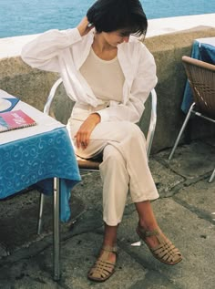 Taupe Sandals Outfit, Fisherman Shoes Women, Woven Sandals Outfit, Vintage Sandals Outfit, Fisherman Shoes Outfit, Fisherman Sandals Women Outfit, Fishermen Sandals Women Outfit, Brown Fisherman Sandals Outfit, Fisherman Sandals Outfit Street Style