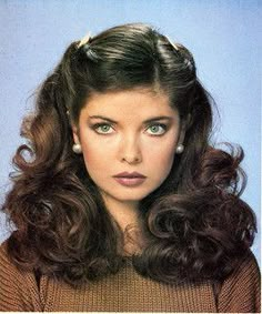 70s Hair And Makeup, 1970s Hairstyles, 70s Hair, 80s Hair, Farrah Fawcett, Bandana Hairstyles, Head Hair, Retro Hairstyles, Grunge Hair