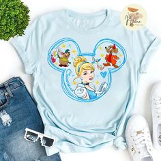 Disneyland Diy Shirts, Cinderella Shirts For Disney, Snow White Shirt, Cinderella Shirt, Disney Cricut, Disney Princess Shirts, All Disney Princesses, Disneyland Outfits