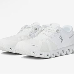 Brand New With Box Size 10.5 Women’s On Cloud Shoes Men, Mens On Cloud Shoes, White On Clouds, On Running Shoes Women, On Cloud 5 Shoes, Cloud 5 Shoes, Cloud Running Shoes, All White Shoes, On Cloud 5