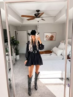 Visit the LILLUSORY Store curated on LTK Vestidos Country, Traje Cowgirl, Country Fall Outfits, Mode Country, Country Outfits Women, Nfr Outfits, Belt Western, Casual Country Outfits, Cowgirl Style Outfits