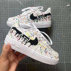 Shoe Artwork, All White Sneakers, Custom Sneakers Diy, Custom Af1, Black Splash, Painted Sneakers, Air Force 1 Custom, Custom Air Force 1, Sneaker Art