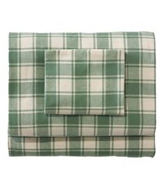 a green and white plaid sheet set