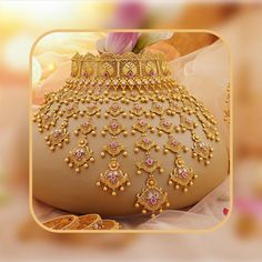 Gold Haar Designs Indian, Gold Necklace Set Antique, Bridal Gold Jewellery Indian, Bridal Gold Jewellery Set, Big Gold Necklace, Big Gold Earrings, Indian Gold Necklace Designs