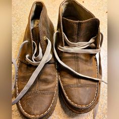 Some Scuffing Of The Leather, And There Is A Mild Discoloration On The Interior Or Each Shoe. Otherwise, These Are Clean And Almost Unused (Worn Only One Time). Simple Shoes, Boho Clothes, Chukka Boots, Leather Craft, Boho Outfits, Leather Handmade, Bootie Boots, Ankle Boots, Women Shoes