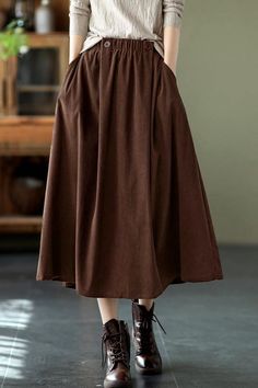 Vintage Cotton Skirt, Loose Skirt with Pocket, Casual Black Skrit, Material: Corduroy Season: Spring, Fall, Winter Color: Brown/Black/Coffee/Green Dresses Length: Long Model size: Height: 163 cm / 64'' Weight: 48 Kg / 105 Ibs Bust: 81.5 cm / 32\" Waist: 62 cm / 24\". Hip: 91 cm / 35\" Size: Free Size Free Size (US 8-10, UK 12-14, EU 40) Dress Length: 72 cm / 48'' Waist : 62-110 cm / 24- 43\" Hip: 59 cm / 23\" Winter Fashion Korean, Corduroy Skirts, Mom Uniform, Loose Skirt, Academia Outfits, Korean Streetwear, Cotton Long Dress, 40 Dress, Green Dresses