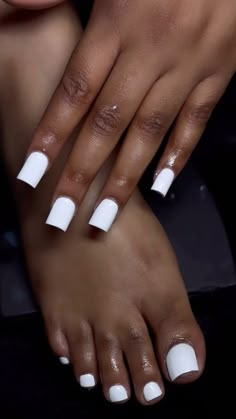 𝙵𝚘𝚕𝚕𝚘𝚠 @𝚖𝚒𝚗𝚍𝚘𝚏𝚖𝚒𝚓𝚊𝚑 . 🎀 // All White Nails Manicure and Pedicure. White Feet Nails Pedicures, White Nails Manicure, White Toes Pedicure, All White Nails, Nails Manicure And Pedicure, Nail Board, Gel Toe Nails, Acrylic Toe Nails, Short Acrylics