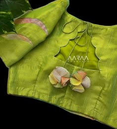 Organza Saree Blouse Designs, Ghagra Design, Saree Boutique, Casual Blouse Designs, Pattern Blouses, Lace Blouse Design, Boat Neck Blouse Design, Blouse Designs Catalogue, Best Blouse Designs