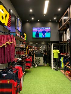 Scolvic sports Clothing Retail Store Design, Shoe Store Design, Bob Marley Art, Soccer Store, Clothing Store Interior, I Love You Images, Soccer Shop, Sports Store, Love You Images