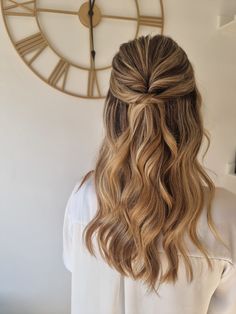 Heair Style, Simple Bridesmaid Hair, Guest Hair, Hair Hoco, Wedding Guest Hairstyles