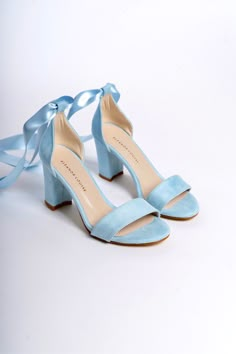 Blue Suede Shoes, Blue Wedding Shoes, Blue High Wedding Heels, Baby Blue Shoes, Blue Block Heels, Blue Bridal Shoes, Ankle Strap Sandals

As Eleanor Louise, we stand out with our Baby Blue heeled shoes that combine style and comfort. Specifically designed for brides, these shoes are crafted with high-quality materials.

• Made from Blue Suede and Premium Vegan Leather, our shoes are equipped with an ankle strap that provides comfort throughout the day.

• Completing your style and boosting your confidence is the most elegant way! Blue Suede 3.15-inch (8 cm) high-heeled shoes offer elegance and chicness with every step. Whether it's for daily wear or a special event, these shoes not only add height but also provide a sophisticated touch to your style.

• Their classic and elegant design per Dusty Blue Heels Wedding, Grad Heels, Light Blue Wedding Shoes, Blue Bridal Heels, Baby Blue Shoes, Elsa Baby, Grad Shoes, Baby Blue Heels, Light Blue Heels