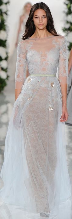 Valentin Yudashkin RTW Spring 2015 Valentin Yudashkin, Dress Couture, Look Formal, Chique Outfits, Couture Gowns, Pretty Dress, Elegant Party, Looks Chic, Marchesa