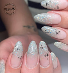 27 Unique Silver Nail Designs for New Year's Eve Blush Nails Korean Pink, Almond Nails Asian Style, Blush Nail Ideas, Korean Almond Nails Designs, No Design Nails, Cute Aesthetic Nail Designs, Nail Design With Charms, Nails Inspiration Korean, Nail Art Korean Style