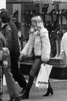 street-style-fashion-70s Shaggy Fur Coat, I'm With The Band, Looks Street Style, Mick Jagger