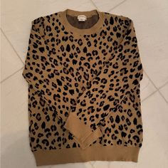 Practically Brand New, Worn 2-3x At Most Crewcuts Size M(8-9) Winter Leopard Print Crew Neck Sweater, Casual Leopard Print Crew Neck T-shirt, Casual Short-sleeved Tiger Print T-shirt, Printed Sweater, Cheetah Print, Colorful Sweaters, Kids Shirts, Sweater Top, Shirts Tops