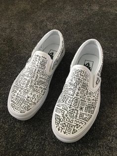 Custom Slip-On Vans [ART] - Vinnie Hager White Vans Custom Ideas, White Vans Painted Shoes Ideas, Painted White Vans, Custom Painted Shoes Vans, Vans Art, Custom Slip On Vans, Vans Shoes Fashion, Vans Custom