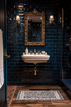 moody bathroom, dark bathroom, blue bathroom, vintage bathrooms Drømme Bad, Vintage Bathroom Decor, Dark Bathrooms, Dark Home Decor, Casa Vintage, Dark Home, Vintage Bathroom, Dream House Interior