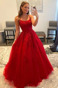 Tulle Dress Long, Red Lace Prom Dress, Red Spaghetti, Red Ball Gown, Formal Dresses Graduation, Prom Dress Inspo, Prom Dresses Elegant, Lace Prom Dresses, Prom 2023