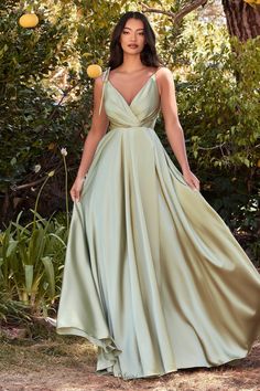 Long Flowy Bridesmaid Dresses, Party Wear Satin Dress, Soft Silhouette Fashion, Bardot Bridesmaid Dress, Satin Bridesmaid Dresses Plus Size, Dresses For Body Type, Bridesmaid Dresses Flowy, Satin Gown Bridesmaid, Perfect Dress For Wedding Guest