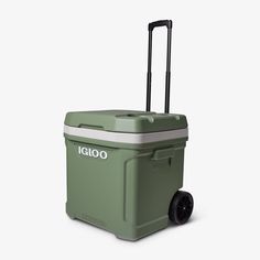 the igloo cooler is shown with wheels