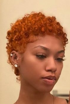 Bohemian Braid, Best Short Hair, Finger Waves Short Hair, Howleen Wolf, Short Dyed Hair, Shaved Hair Designs, Twa Hairstyles, Natural Hair Cuts