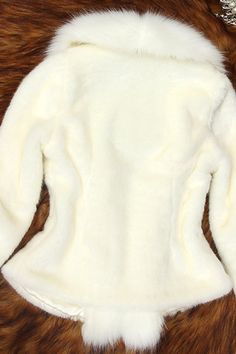 Faux Fur Collar, Fashion Pattern, White Fashion, Coat Fashion, Fur Collar