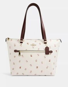 Coach Gallery Tote, Coach Tote Bags, Leather Tote Purse, Girly Bags, Coach Tote, Coach Outlet, Pretty Bags, Cute Bags, Tote Purse