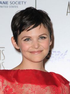 Ginnifer Goodwin Pixie, Jennifer Goodwin, Pixie Hairstyles Short, Great Hairstyles, Short Pixie Haircuts, Undercut Hairstyles, Hairstyles For Round Faces