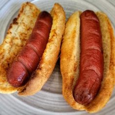 Best Damn Crispy and Juicy Air Fryer Hot Dogs - Daily Yum Daily Yum, Making Hot Dogs, Fried Potato Chips, The Bun, Hot Dog Recipes