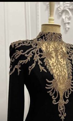 Elegant Dresses Classy Chic, Dress Soiree, Flatlay Clothes, Lace Princess Wedding Dresses, Formal Dresses Australia, Persian Fashion, Wedding Dress Patterns, Iranian Women Fashion, Fancy Wedding Dresses