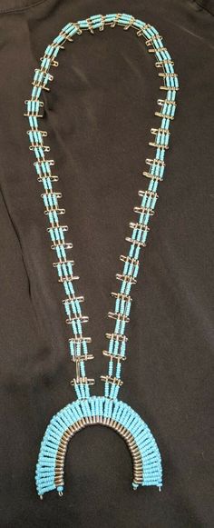 Safety Pin Necklace Diy, Vintage Turquoise Beaded Necklace, Safety Pin Bead Necklace, Native American Choker Necklace Diy, Native Beaded Necklace, Native American Safety Pin Headdress, Safety Pin Jewelry Patterns, Vintage Native American Necklace, Native Necklace