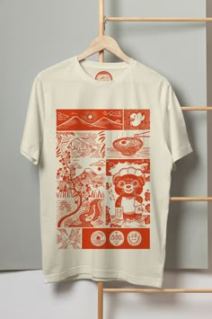 Japan inspiriertes T-Shirt, Siebdruck mit roter Tinte. Erhältlich in den Unisex-Größen XS, S, M und L. X-Klein - 30/32" Klein - 92 cm Mittel - 91/102 cm Groß - 41/43 " Wählen Sie aus natürlichen weißen oder rosa T-Shirts aus 100% Bio-Baumwolle. Bitte beachten Sie - diese Tasche hat eine Unisex-Passform (gemütlich also wählen Sie eine Nummer kleiner, wenn Sie eine weniger baggy Passform wünschen :) Screen Printed Tshirt, Screen Printed T Shirt, Tshirt Illustration Design, Japanese T Shirt Design, Screen Printing T Shirt, Simple T Shirt Design, T Shirt Graphic Design, Screen Print Shirt, T-shirt Design Illustration