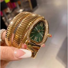 Snake Watch, Watches For Ladies, Luxury Lady, Ladies Bracelet Watch, Small Watch, Expensive Watches, Bracelet Women, Gold Snake, Classic Watches