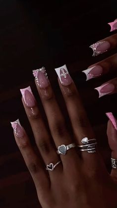 Xl Long Square Acrylic Nails, Diamond Designs On Nails, Baddie Acrylic Nails Designs, Birthday Nail Set Ideas Sweet 16, Nails Diamonds Rhinestone, Acrylic Nail Designs With Gems, Medium Acrylic Nails Ideas, Cute Medium Length Nails, Gems On Nails