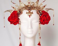 Корона с цветочным ореолом Корона с красным цветком Золотой - Etsy Швеция Traditional Chinese Headpiece, Drag Headpiece, Chinese Headpiece, Fantasy Headdresses, Traditional Headpiece, Chinese Crown, Golden Headpiece, Queen Headpiece, Fantasy Headdress