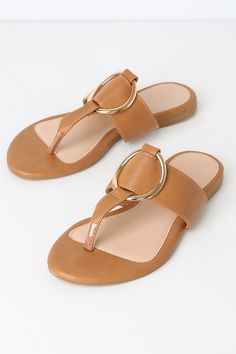 Cute Shoes Flats, Tan Flats, Heel Sandals Outfit, Leather Thong Sandals, Leather Slide Sandals, Fashion Sandals